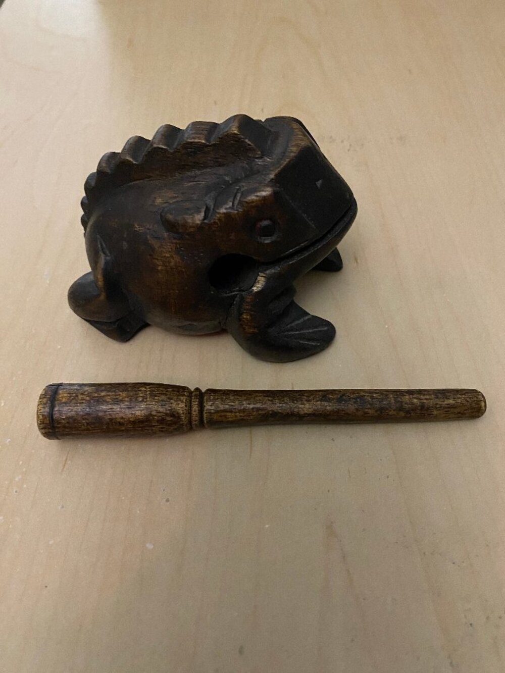 🐸 Hand-Carved Wooden Croaking Frog Rasp Guiro Percussion Instrument Vintage